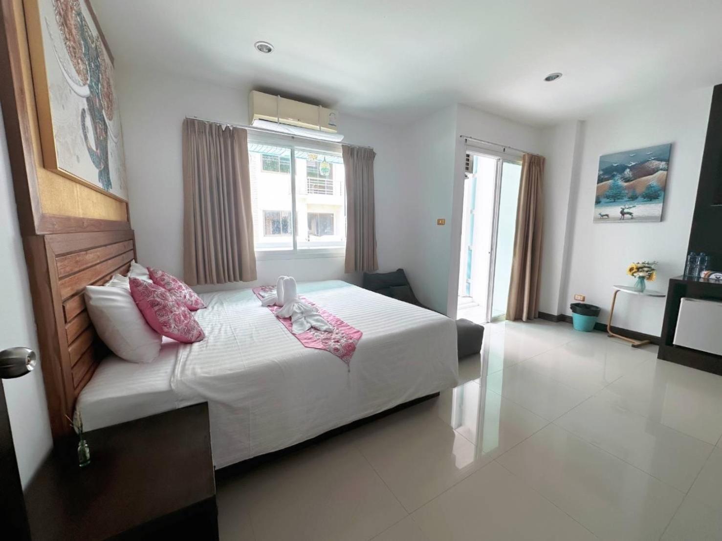 Abby'S House Hotel Patong Екстериор снимка